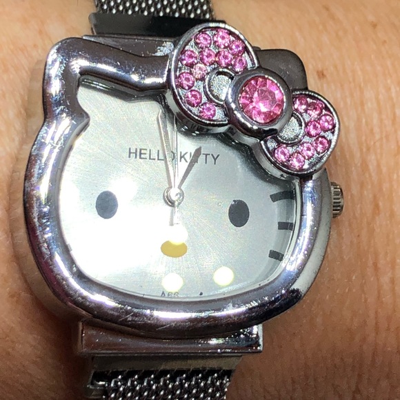 Stainless Steel Hello Kitty Watch - Picture 7 of 12